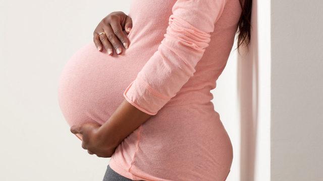 Ülke bu olayı tartışıyor! Dayanacak gücüm kalmadı diyerek yalvardı ama... 20 saat sancıdan sonra hayatlarını kaybettiler