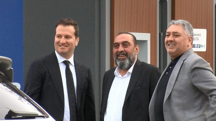 Son Dakika: Cumhurbaşkanı Erdoğan'dan sanatçılarla iftar G2