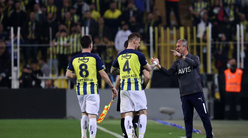 Son dakika: Fenerbah&ccedil;eli taraftarlar heyecanlandı! 'Tarihi şampiyonluk...'