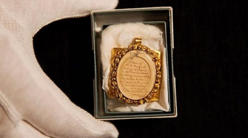 Mozart ve Beethoven'ın sa&ccedil;ları satılıyor