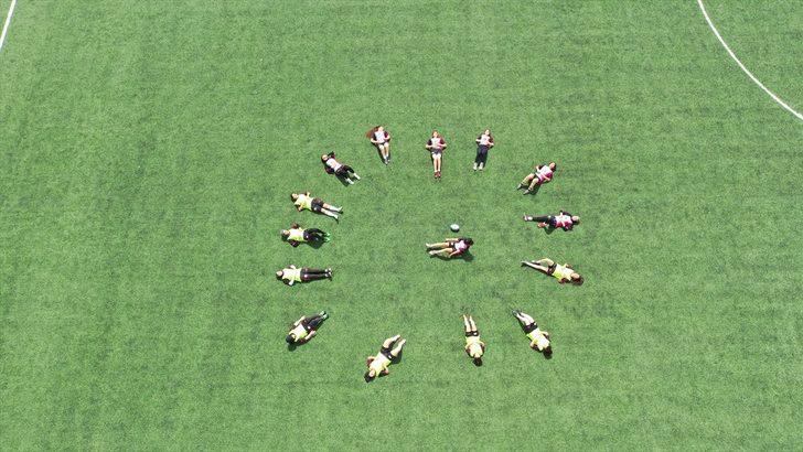Diyarbakırlı kızlar ragbiye gönül verdi, Türkiye şampiyonu oldu G4