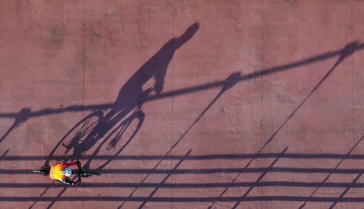 Kalp krizi geçirdikten sonra tanıştığı bisikletle sağlığa pedal çeviriyor G1