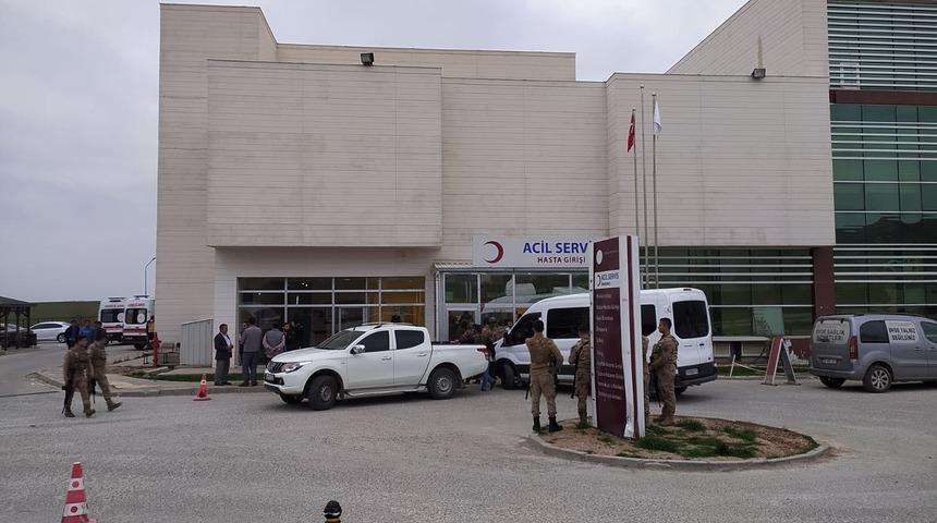 Diyarbakır'da iki aile arasında silahlı kavga: 3'ü ağır 11 yaralı