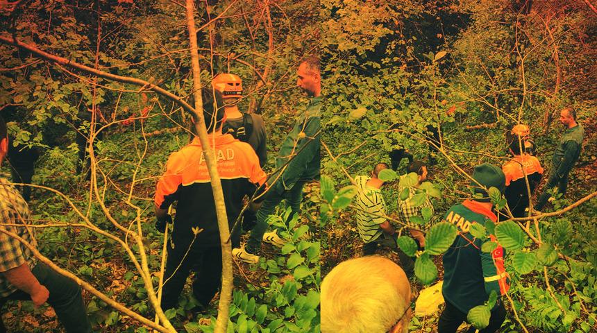 Yaşlı adam çay bahçesinde çalışırken... Kahreden olay!