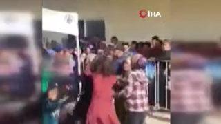 İftar öncesi saç saça baş başa kavga! O anlar kamerada