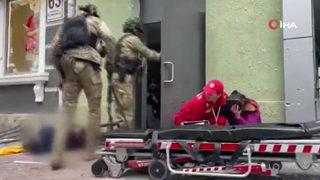 Ukrayna'da sağlık ekipleri çatışmanın ortasında kaldı! Korku dolu anlar kamerada