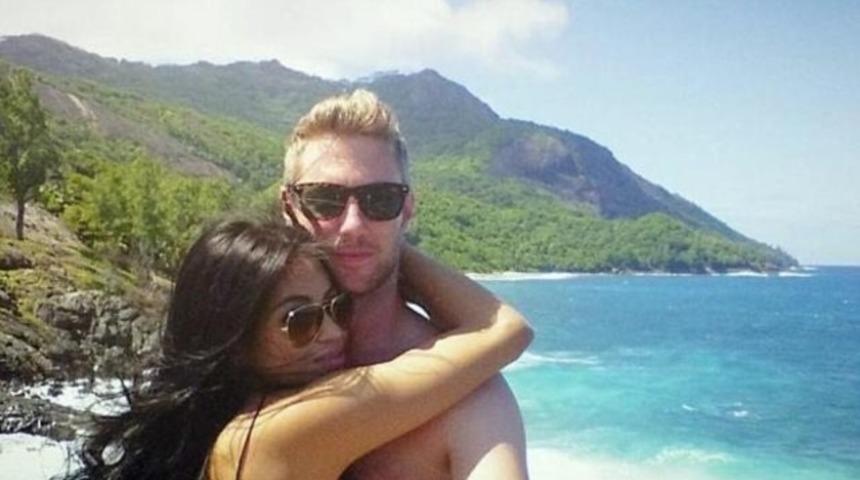 Seyahat ederek milyoner oldu