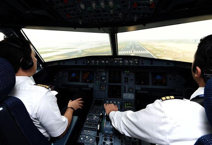 Pilotu kör eden ameliyat! Adeta hayatı karardı, bir daha uçamayacak
