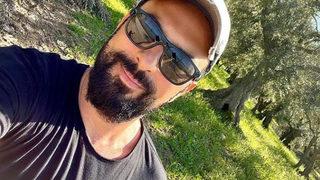 Tarkan 'me'leyerek keçileri çağırdı! Olay video