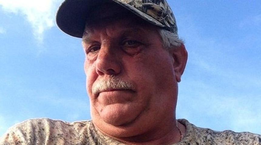 Üvey kızını öldürüp, cesediyle ilişkiye girdi