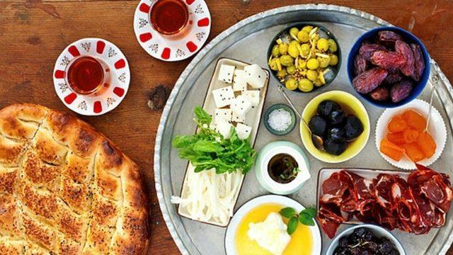 Sahur yapmadan oruç tutulur mu? Sahursuz oruç tutulur mu? Sahurda yemek yemeden oruç tutulur mu?