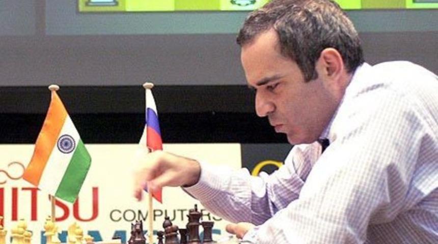 Kasparov: 'Putin, IŞİD'den daha büyük tehdit'