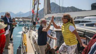 7 yıl önce dünya turuna başlayan çift, aynı noktada gezilerini bitirdi