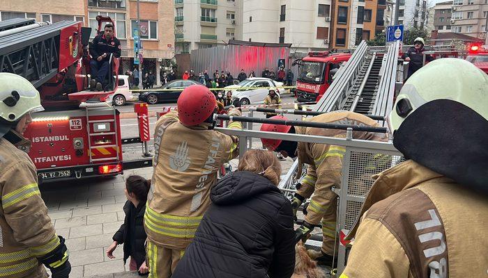 Kadıköy'de istinat duvarı çöktü! 6 katlı bina tahliye edildi
