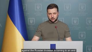 Zelenskiy dünyaya duyurdu: Rus ordusu Donbas'a saldırı başlattı