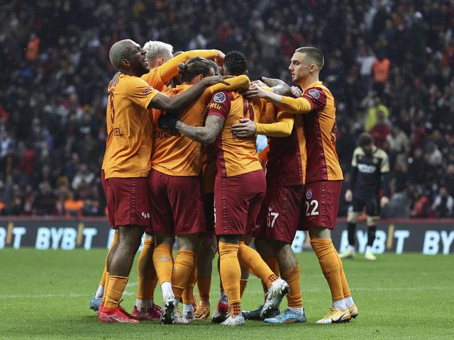 Galatasaray'da Fatih Terim ve Domenec Torrent için kıyaslama! "Fatih Terim en iyisi ama Torrent..." 