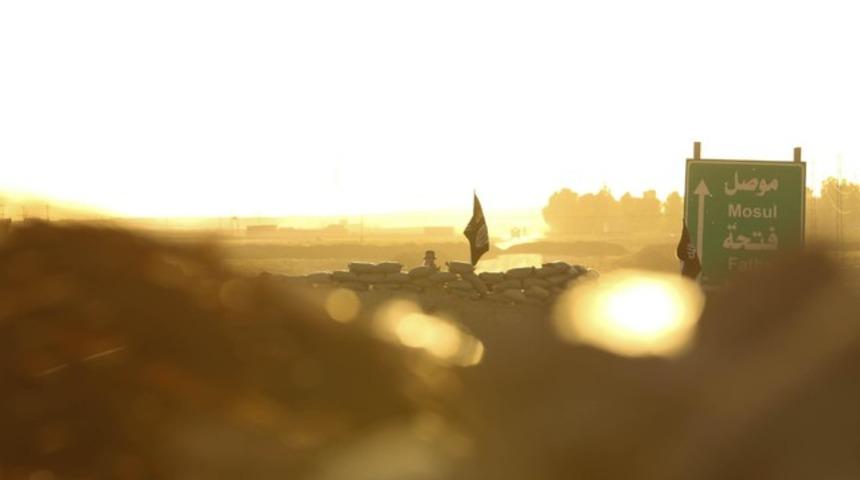 IŞİD Şengal'e 3 koldan saldırmaya başladı