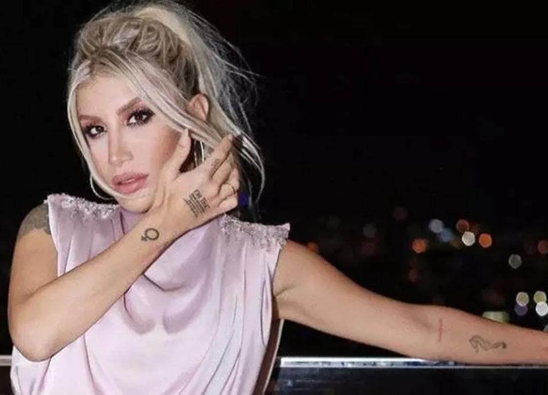 İrem Derici'den s&uuml;tyensiz paylaşım! Yorum yağdı