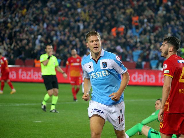 Fırtınaya takılan alabora oluyor! Trabzonspor Kayserispor'u mağlup ederek avantajı cebine koydu