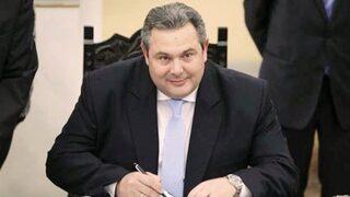 Yunan bakandan Kardak'a çelenk