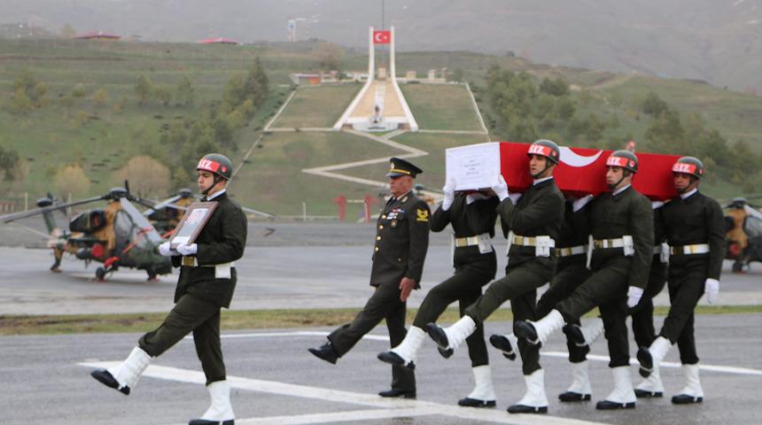 Şehit teğmen, törenle memleketine uğurlandı