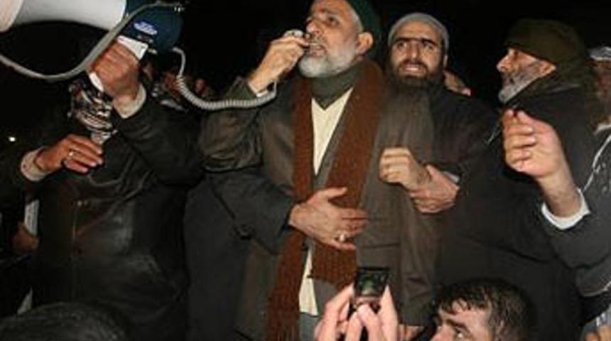 Hizbullah internetten meydan okudu