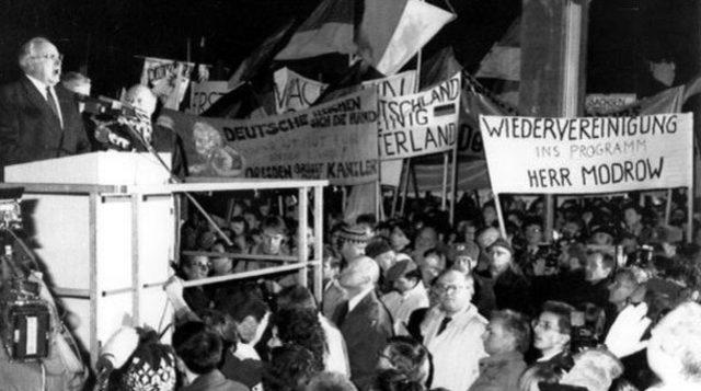 Putin i şekillendiren &uuml;lke: Doğu Almanya 5