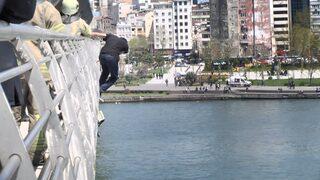 Pakistanlı sevgilisiyle tartışan Faslı genç, Haliç'te intihara kalkıştı