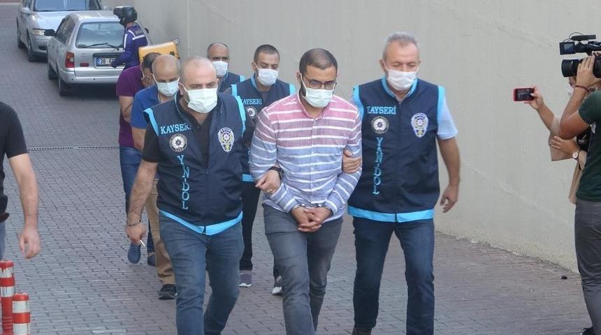 Kâr vaadiyle ziynet eşyalarını almıştı! 6 milyon TL dolandıran kuyumcuya hapis cezası