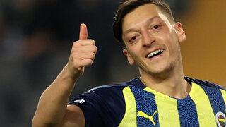 Mesut Özil'in menajerinden açıklama geldi!