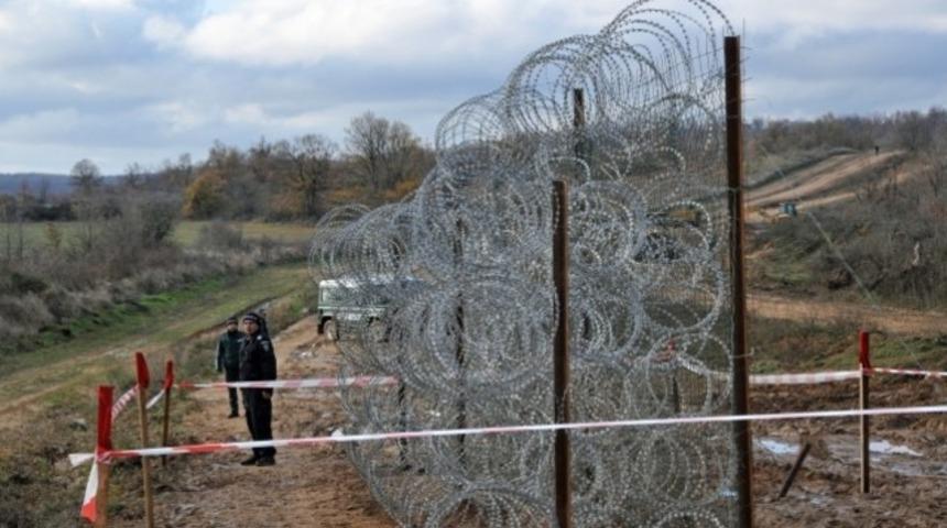 Türkiye sınırına duvar örülüyor