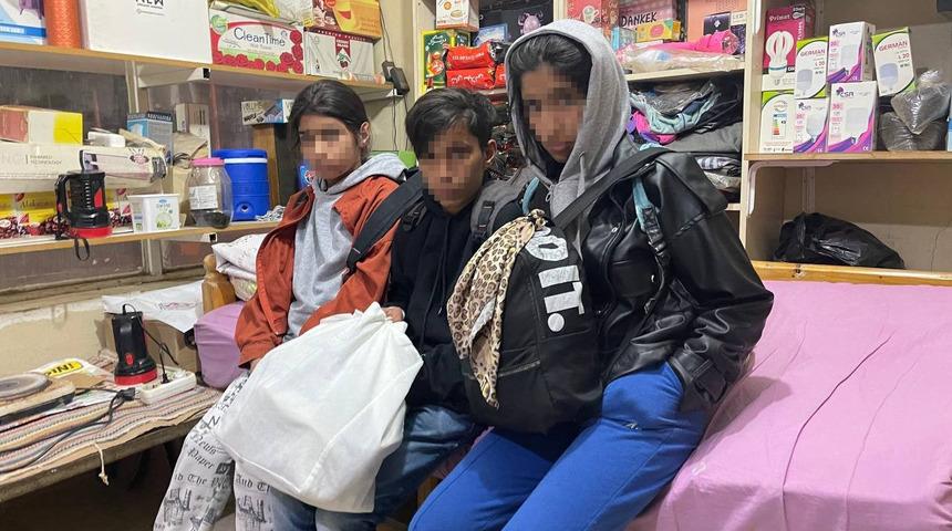 Kayıp kardeşleri market sahibi buldu! Çocukların "Polise haber ver" sözleri, gerçeği ortaya çıkardı