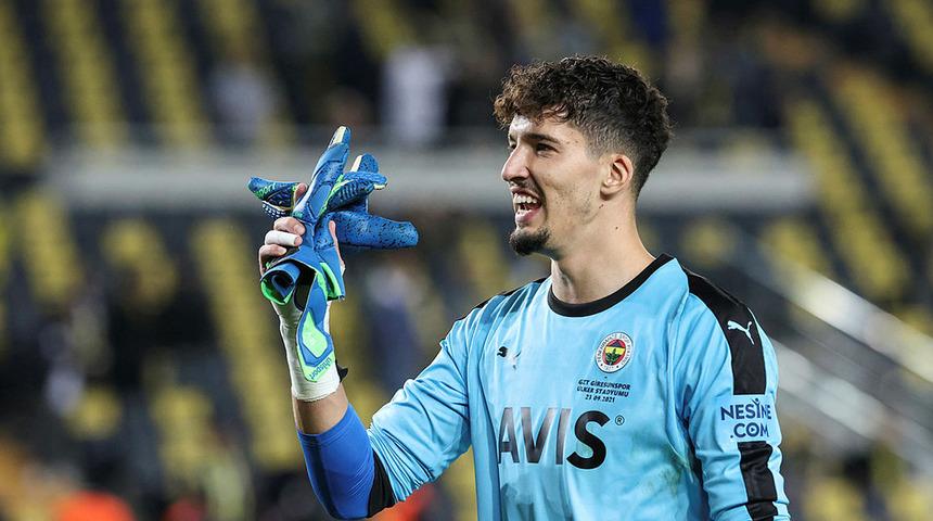 Fenerbahçe'de Altay Bayındır imzayı atıyor! 2023 yılında...