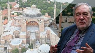 Ayasofya Camisi'ndeki 'İmparatorluk Kapısı'nın tahribatı infial yaratmıştı! İlber Ortaylı'dan dikkat çeken yorum: 'Birileri rahatsız oldu galiba'
