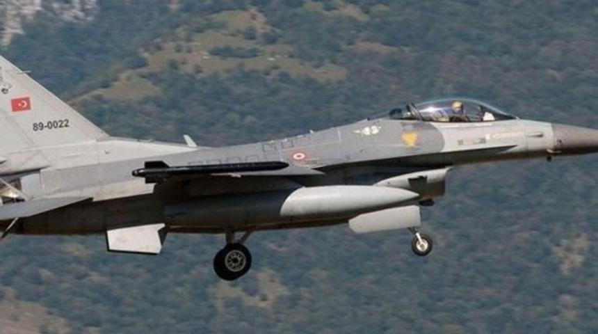 T&uuml;rk savaş u&ccedil;akları PKK noktalarını bombaladı