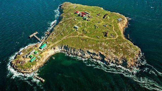 Karadeniz'deki Yılan Adası, Ukrayna kıyılarına 48 km mesafede
