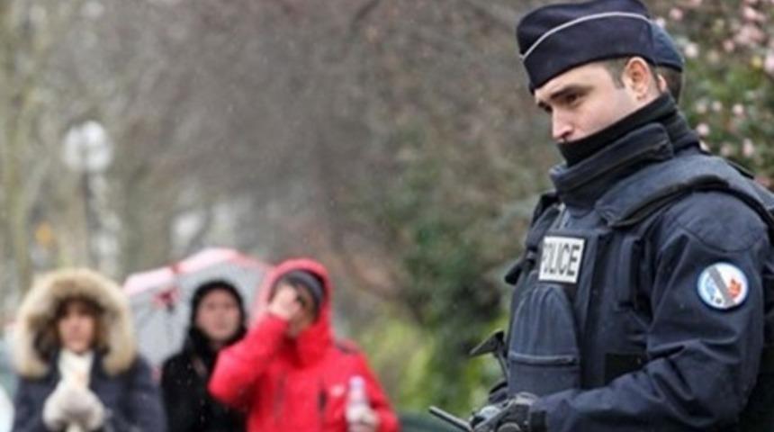 Paris emniyetinde skandallar zinciri