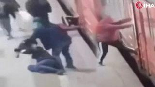 Metroda korku dolu anlar! Herkes seferber oldu, facianın eşiğinden dönüldü