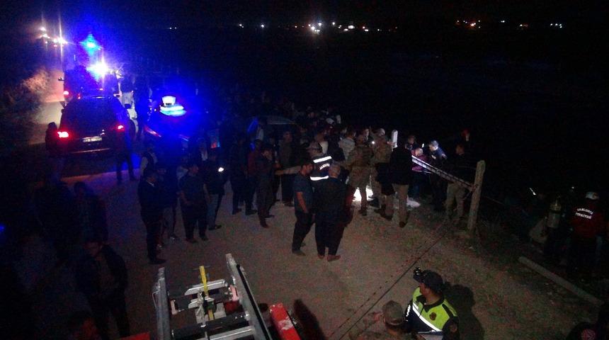 Şanlıurfa’da feci kaza: 3 kişi öldü, 2 kişi sulama kanalında kayboldu
