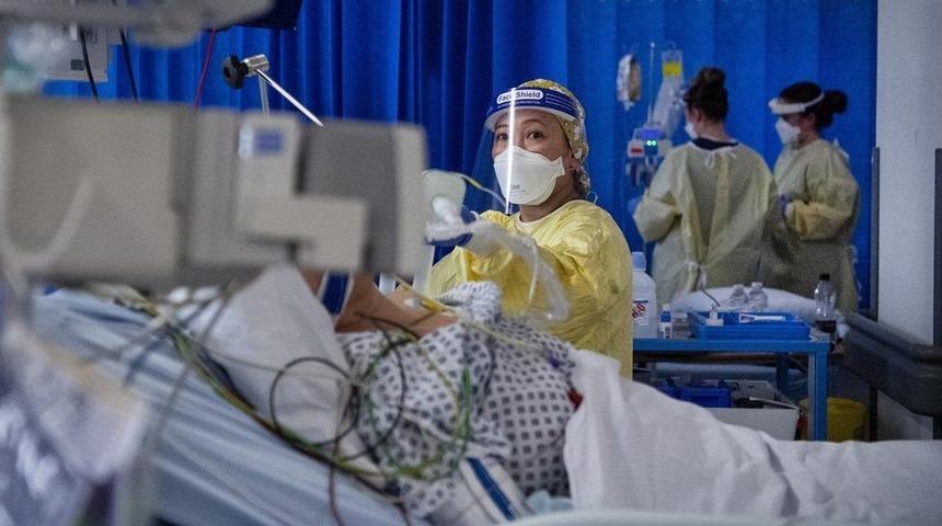 Covid-19: İngiltere'de bir hasta, 16 aydan uzun s&uuml;re enfekte kaldı