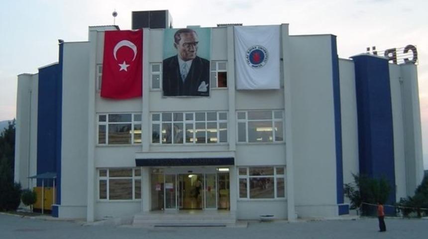 Rektörlük seçimlerinde aday bolluğu