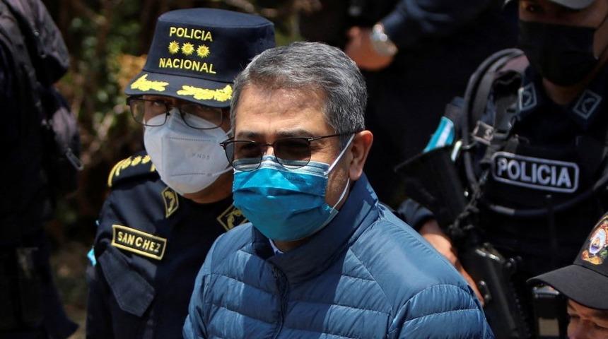 Eski Honduras Devlet Başkanı Hernandez, uyuşturucu kaçakçılığı suçlamasıyla yargılanmak üzere ABD'ye gönderildi