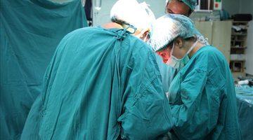 Bursa'da 77 yaşındaki kadının safra kesesinden 213 tane taş çıkarıldı