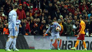 Son dakika: UEFA'dan Galatasaray'a ceza geldi! Barcelona maçı...
