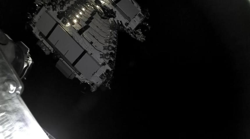 Elon Musk'ın SpaceX'i yine g&ouml;reve &ccedil;ıktı! 53 tanesi daha gitti