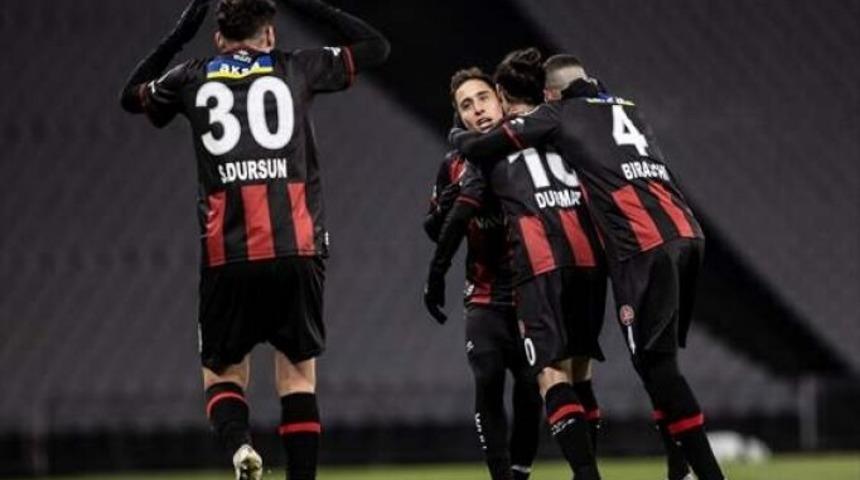 Son dakika: Emre Mor, Fenerbahçe'ye mi transfer oluyor? Resmi açıklama...