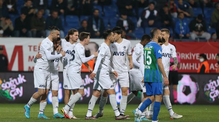 Son dakika: Hastaneye kaldırılan Fenerbahçeli yıldızın ayağı kırıldı! Miguel Crespo'nun son durumu...