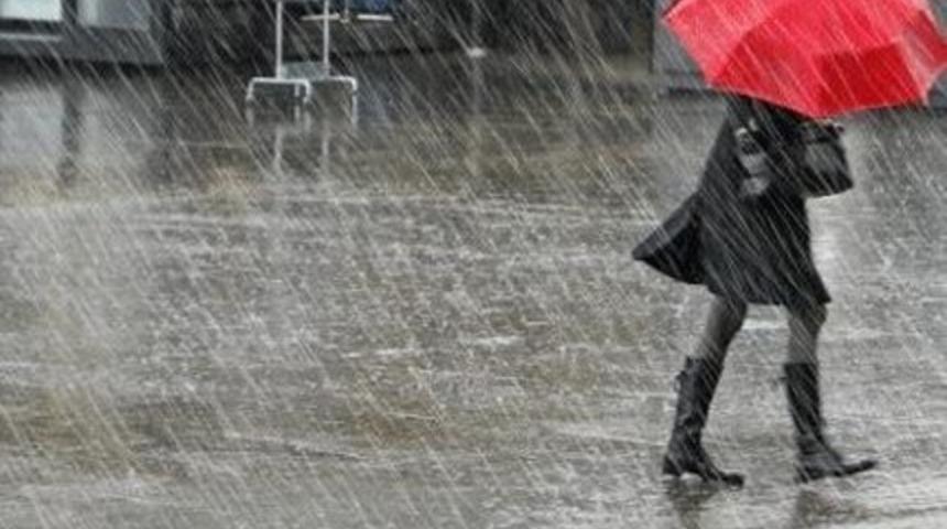 Yağışlı hava etkisini s&uuml;rd&uuml;recek