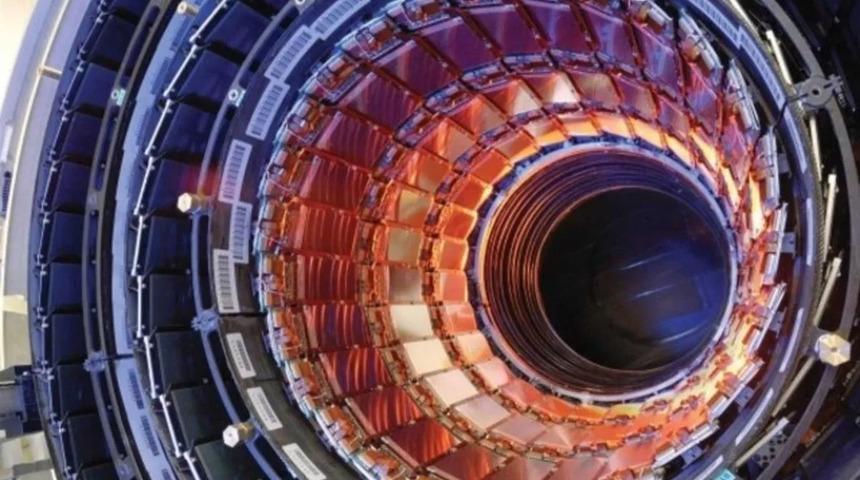 CERN'deki Büyük Hadron Çarpıştırıcısı, 3 yıl aradan sonra yeniden çalıştırıldı