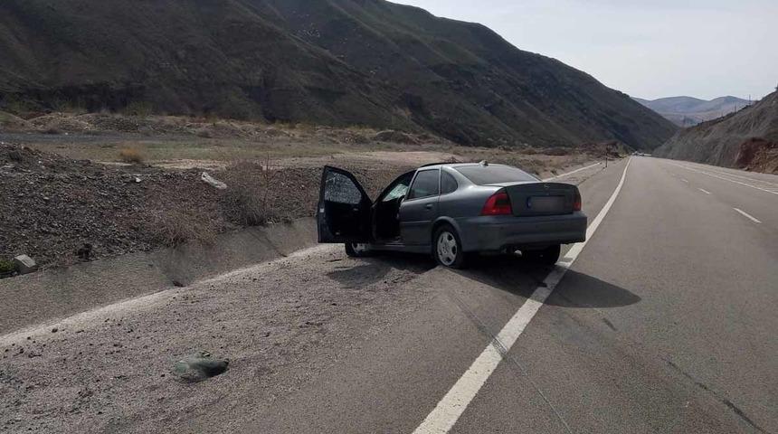 Korkun&ccedil; olay! Uzman &ccedil;avuş ara&ccedil;ta başından silahla vurulmuş halde bulundu